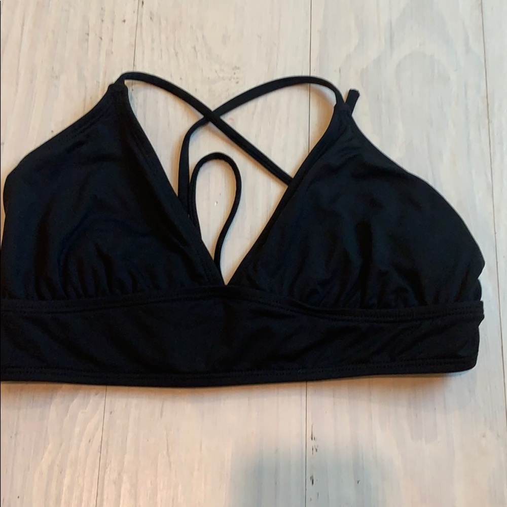 V-swimsuit